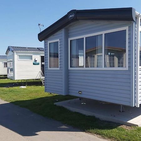 8 Berth Caravan At Parkdean Camber Sands Exteriör bild