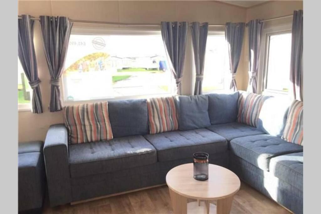 8 Berth Caravan At Parkdean Camber Sands Exteriör bild